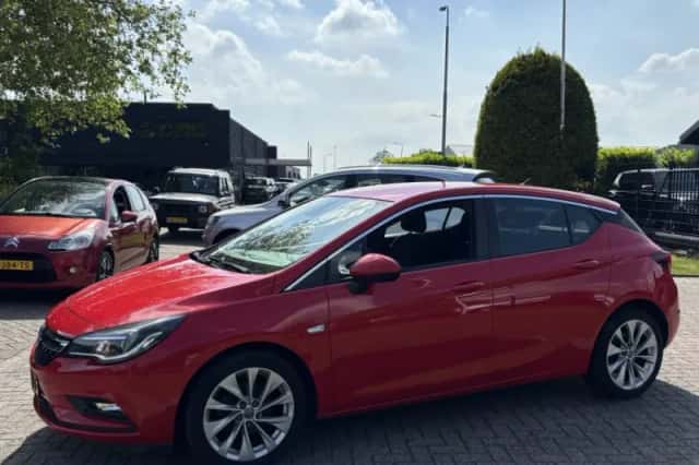 Opel Astra (2015) thumbnail 8
