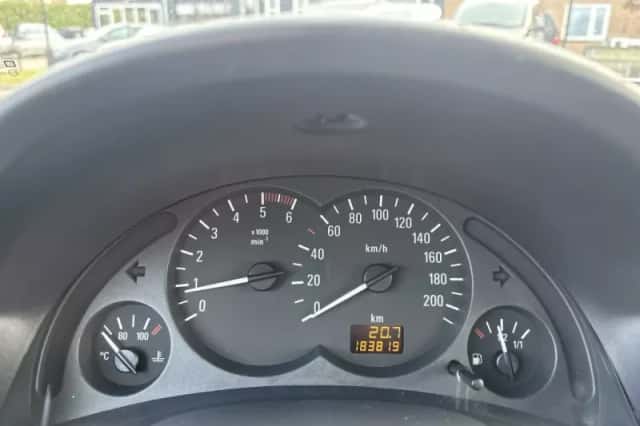 Opel Combo (2008) thumbnail 18