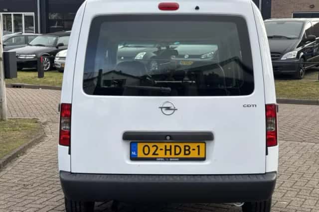 Opel Combo (2008) thumbnail 6