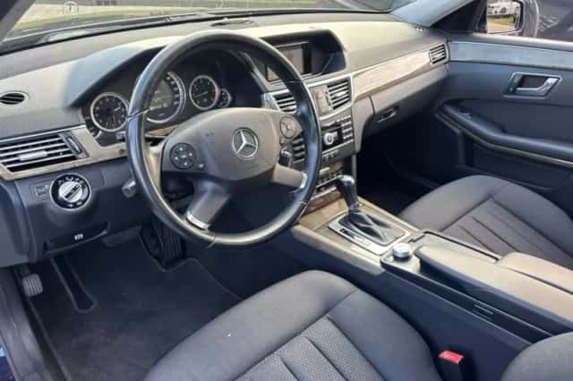 Mercedes-Benz E-Klasse (2009) thumbnail 14