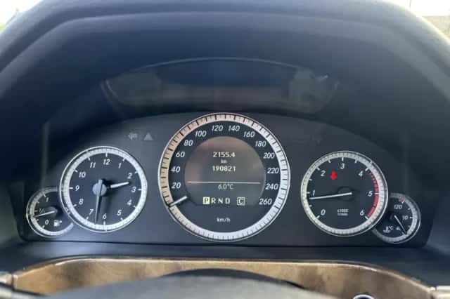Mercedes-Benz E-Klasse (2009) thumbnail 17