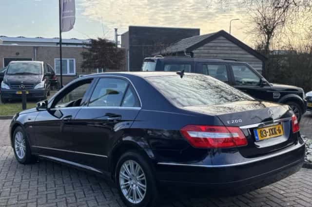 Mercedes-Benz E-Klasse (2009) thumbnail 7