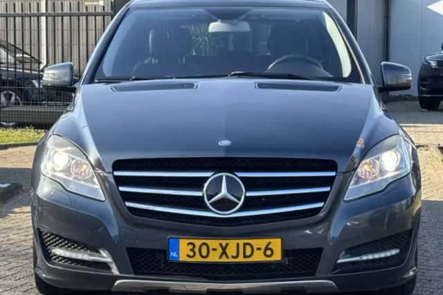 Mercedes-Benz R-Klasse (2010) thumbnail 2