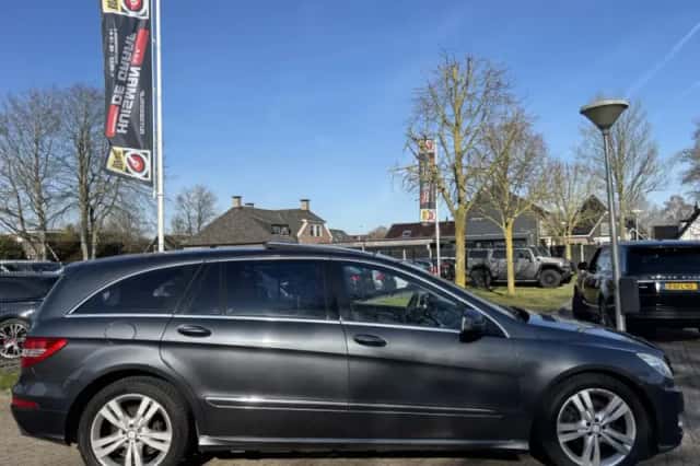 Mercedes-Benz R-Klasse (2010) thumbnail 4