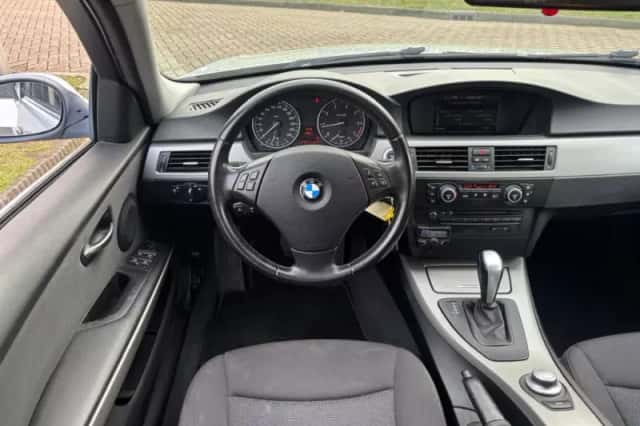 BMW 3-Serie (2008) thumbnail 11