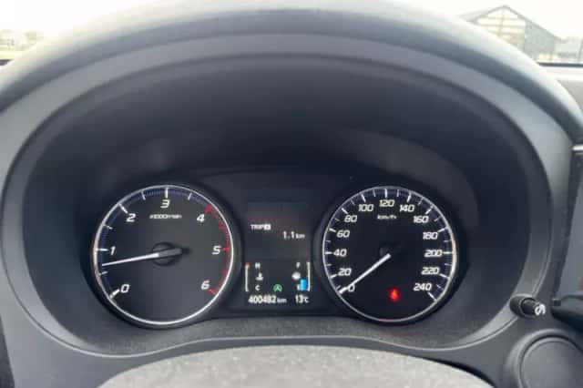 Mitsubishi Outlander (2013) thumbnail 11