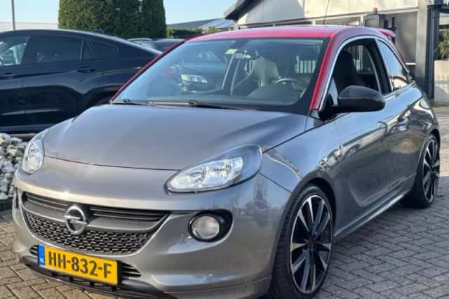 Opel Adam (2015) thumbnail 1