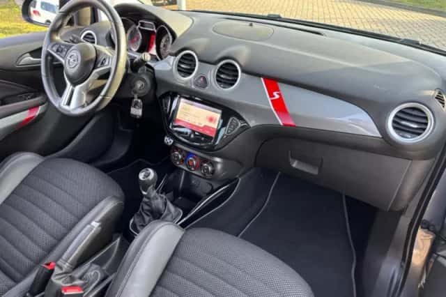 Opel Adam (2015) thumbnail 12