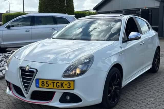 Opel Adam (2015) thumbnail 26