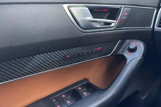 Audi RS6 (2008) thumbnail 12