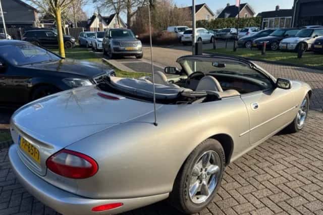 Jaguar XK8 (1999) thumbnail 6