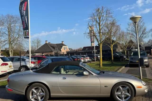 Jaguar XK8 (1999) thumbnail 7