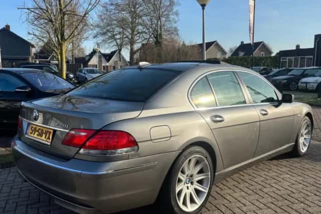 BMW 7-Serie (2005) thumbnail 5