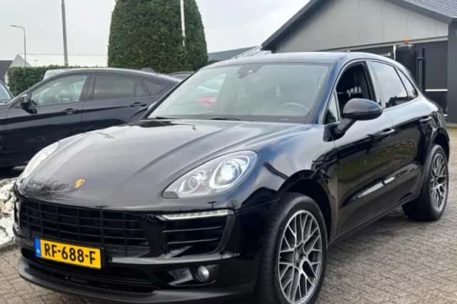 Porsche Macan (2016)