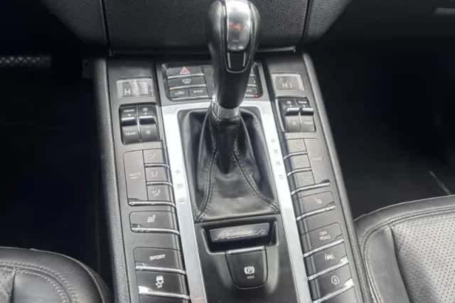 Porsche Macan (2016) thumbnail 17
