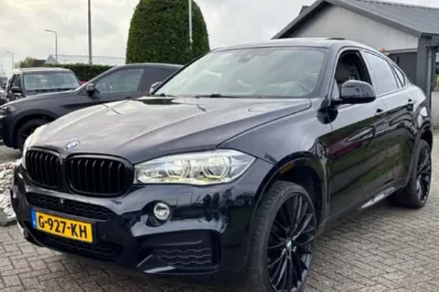 Porsche Macan (2016) thumbnail 28