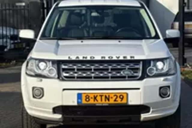 Land Rover Freelander (2013) thumbnail 21