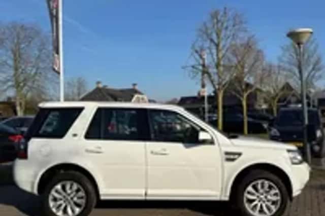 Land Rover Freelander (2013) thumbnail 23