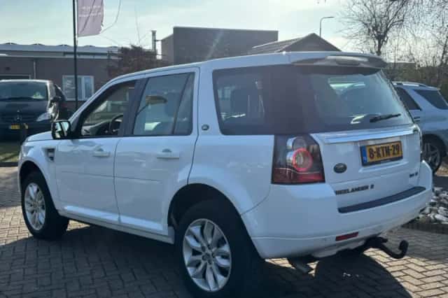 Land Rover Freelander (2013) thumbnail 7