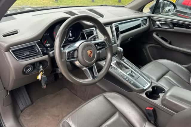 Porsche Macan (2014) thumbnail 11