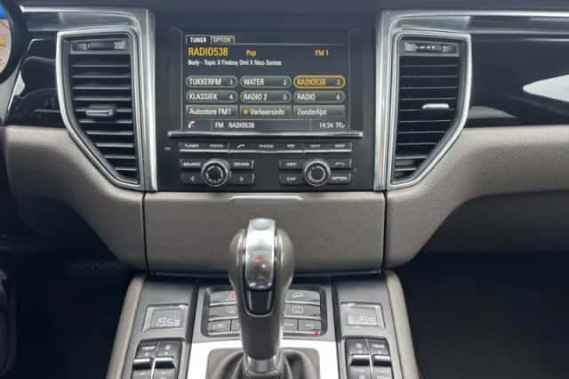 Porsche Macan (2014) thumbnail 13