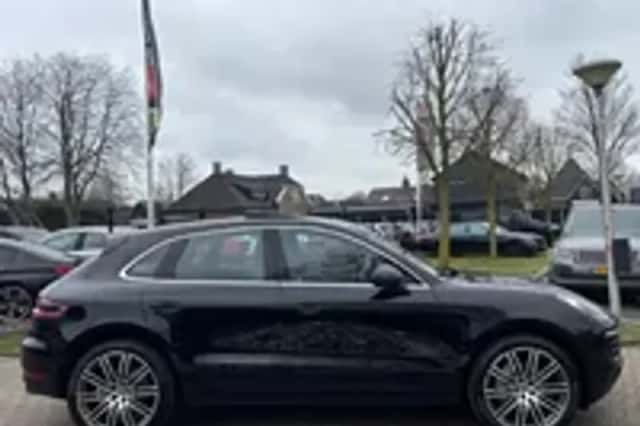 Porsche Macan (2014) thumbnail 26