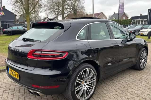 Porsche Macan (2014) thumbnail 5