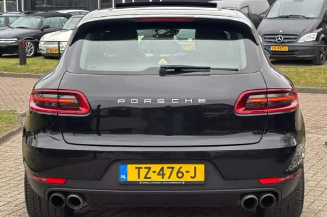 Porsche Macan (2014) thumbnail 6
