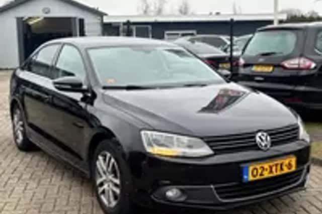 Volkswagen Jetta (2012) thumbnail 18