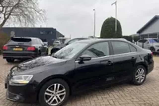 Volkswagen Jetta (2012) thumbnail 22
