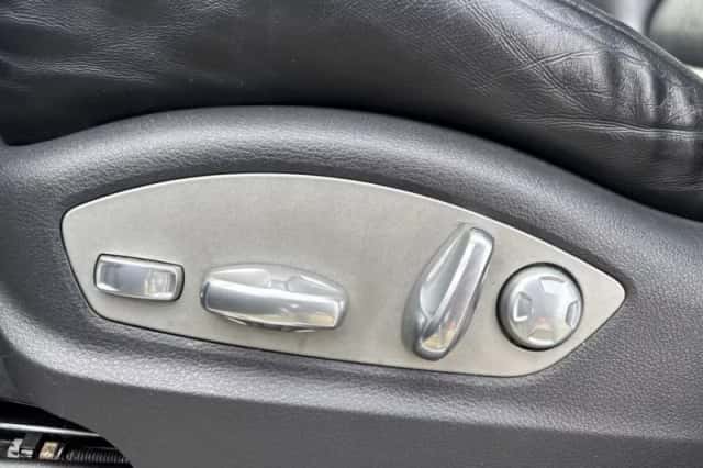 Porsche Cayenne (2015) thumbnail 17