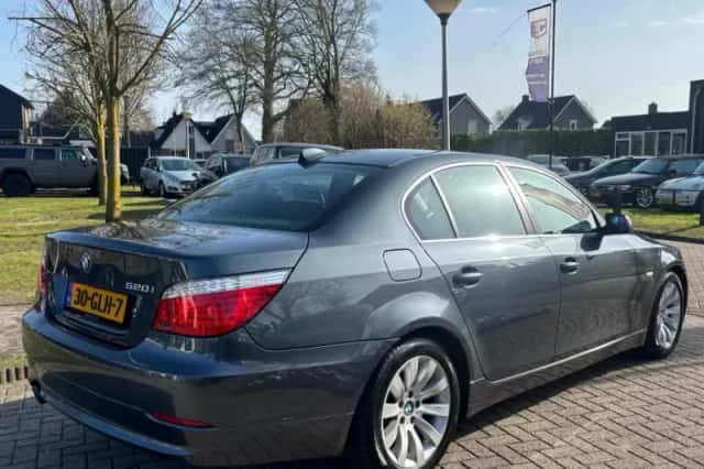 BMW 5-Serie (2008) thumbnail 5