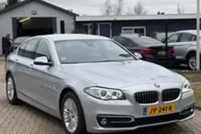 BMW 5-Serie (2016) thumbnail 25