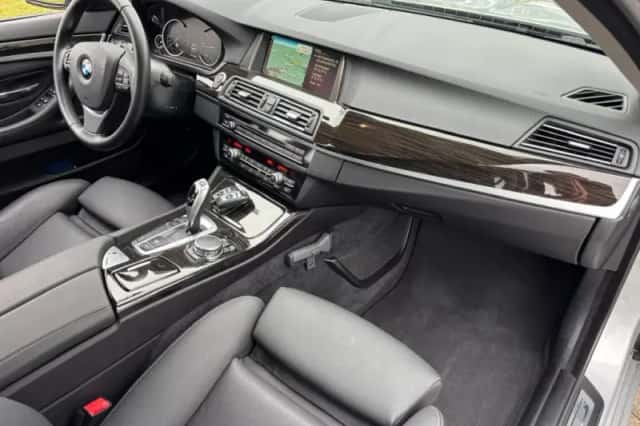 BMW 5-Serie (2016) thumbnail 9