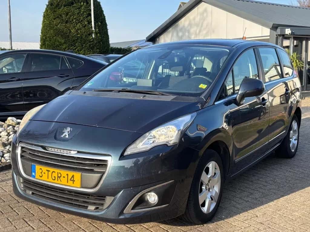 Peugeot 5008 (2014) — foto 1
