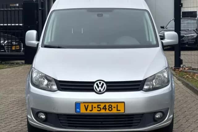 Volkswagen Caddy (2014) thumbnail 2