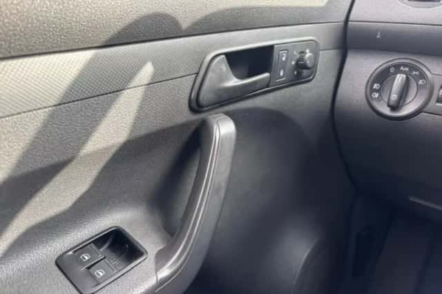 Volkswagen Caddy (2014) thumbnail 18