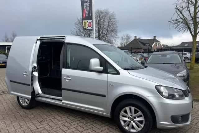 Volkswagen Caddy (2014) thumbnail 9