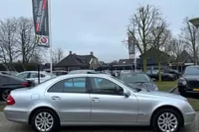 Mercedes-Benz E-Klasse (2002) thumbnail 22