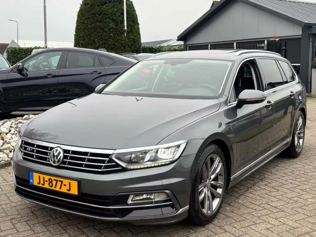 Volkswagen Passat (2016) — foto 1