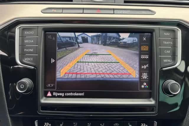 Volkswagen Passat (2016) thumbnail 13