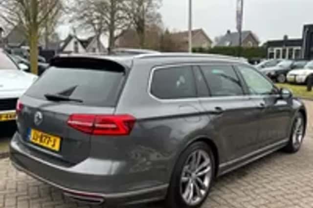 Volkswagen Passat (2016) thumbnail 26