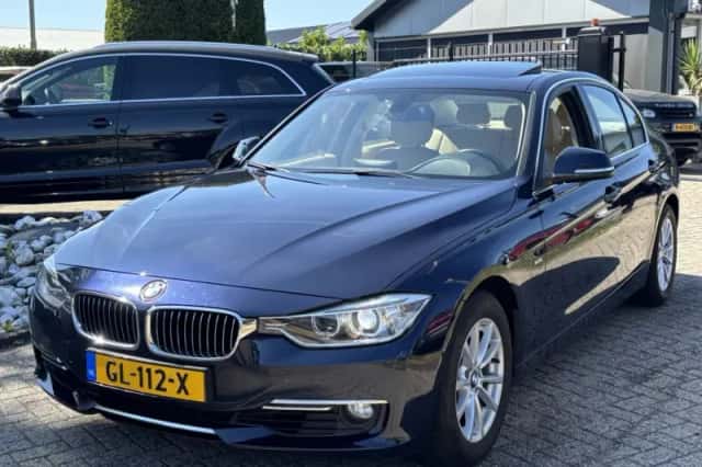 BMW 3-Serie (2015) thumbnail 1