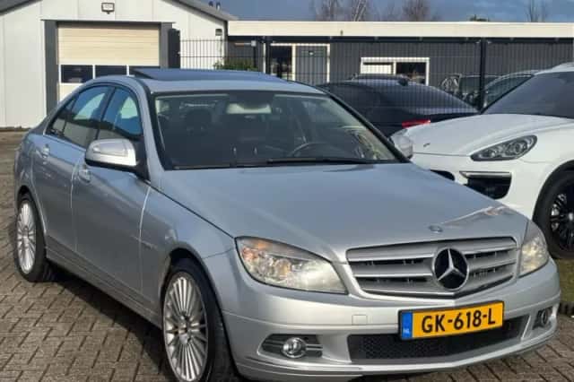 Mercedes-Benz C-Klasse (2008) thumbnail 3