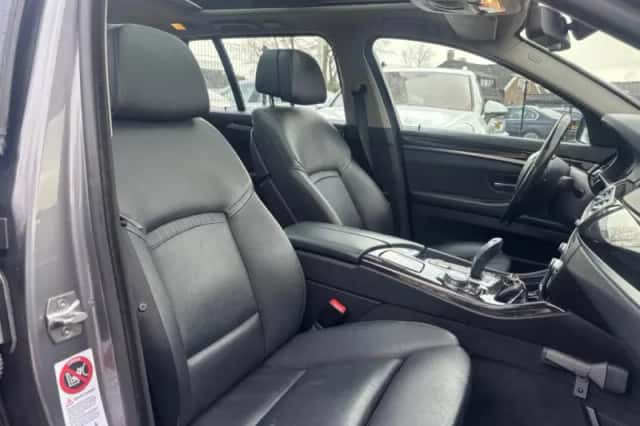BMW 5-Serie (2014) thumbnail 15