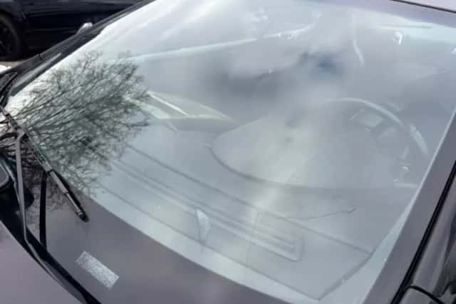 Aston Martin DB9 (2005) thumbnail 20