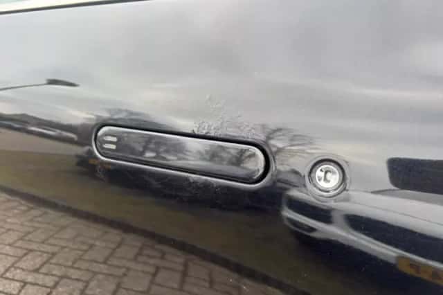 Aston Martin DB9 (2005) thumbnail 21