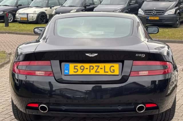 Aston Martin DB9 (2005) thumbnail 7