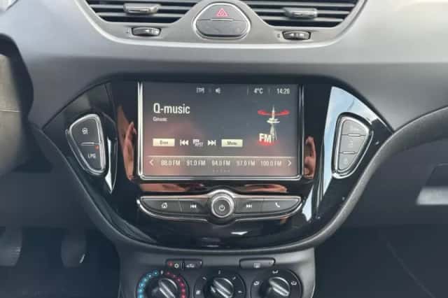 Opel Corsa (2016) thumbnail 17