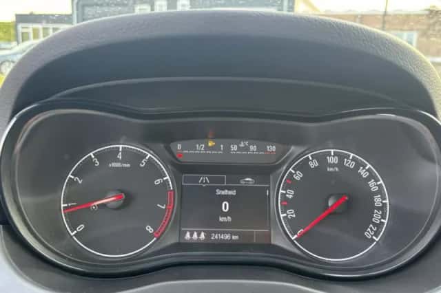 Opel Corsa (2016) thumbnail 19